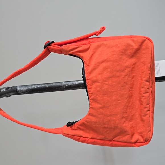 BAGGU Handbags - NWT BAGGU Mini Nylon Shoulder Bag In Nasturtium